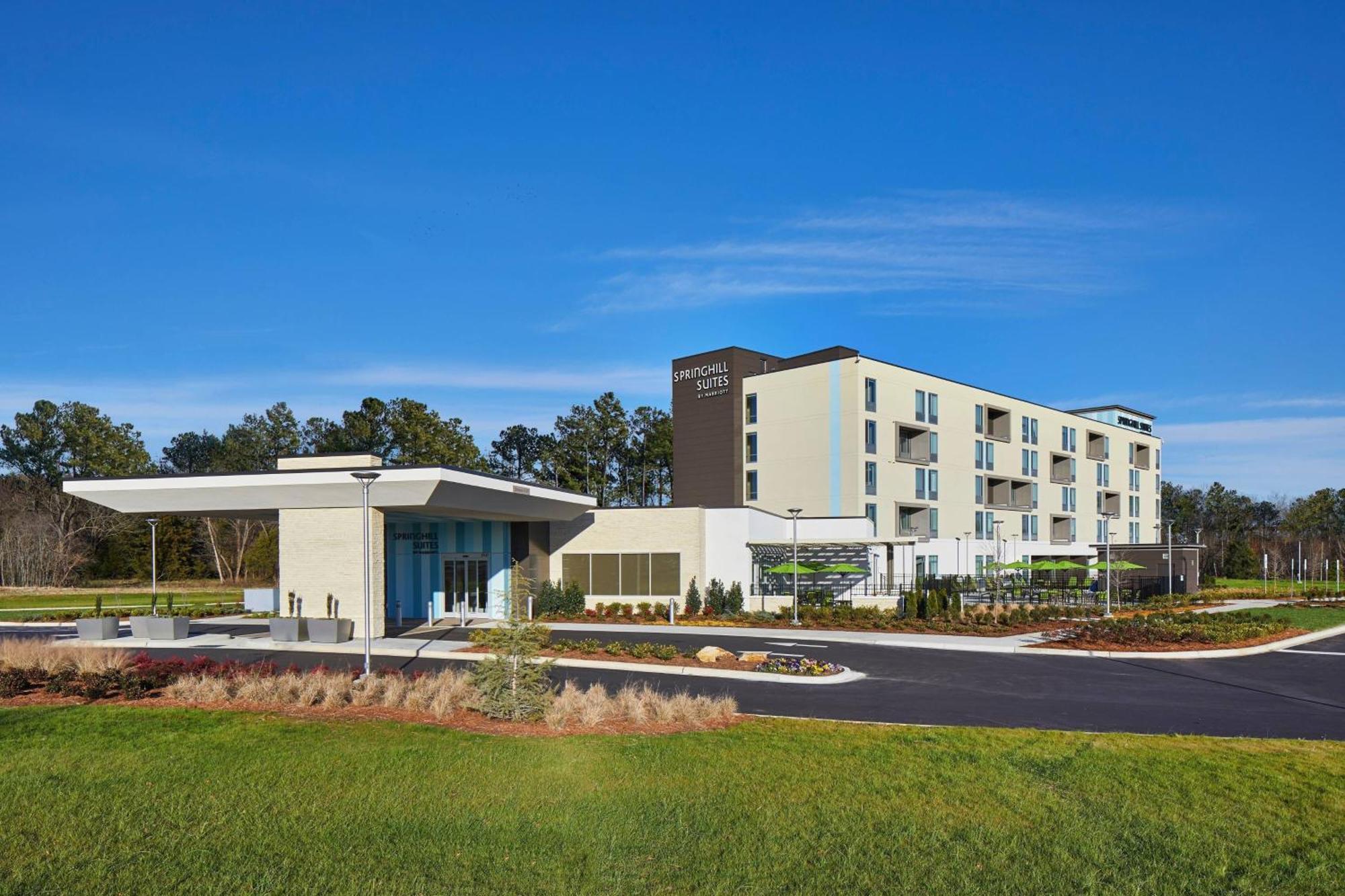Springhill Suites Charlotte At Carowinds Bagian luar foto