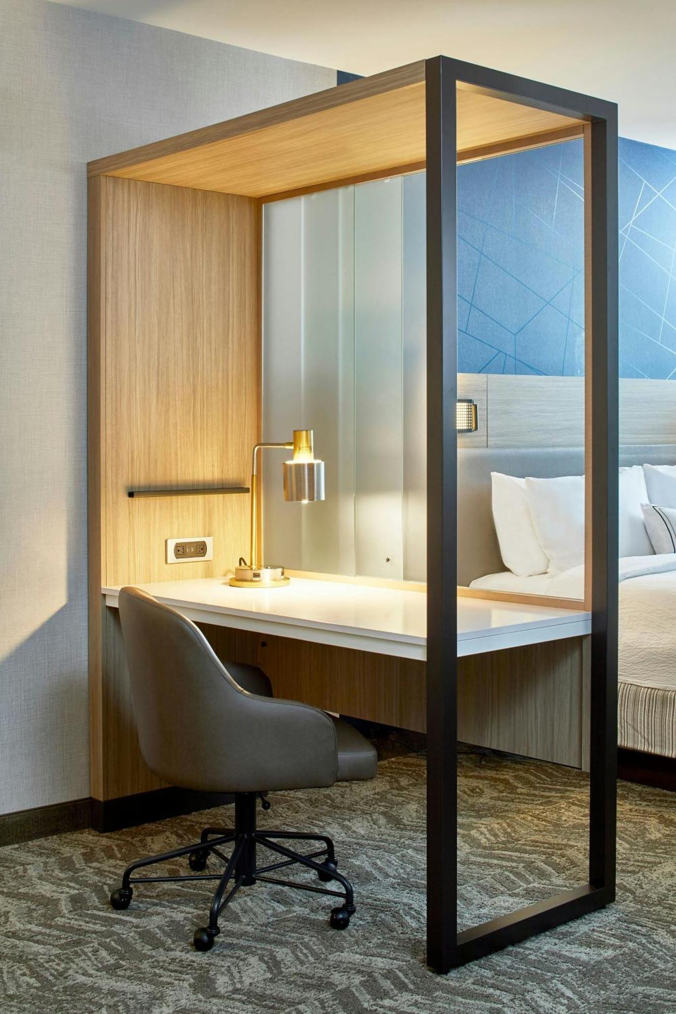 Springhill Suites Charlotte At Carowinds Bagian luar foto